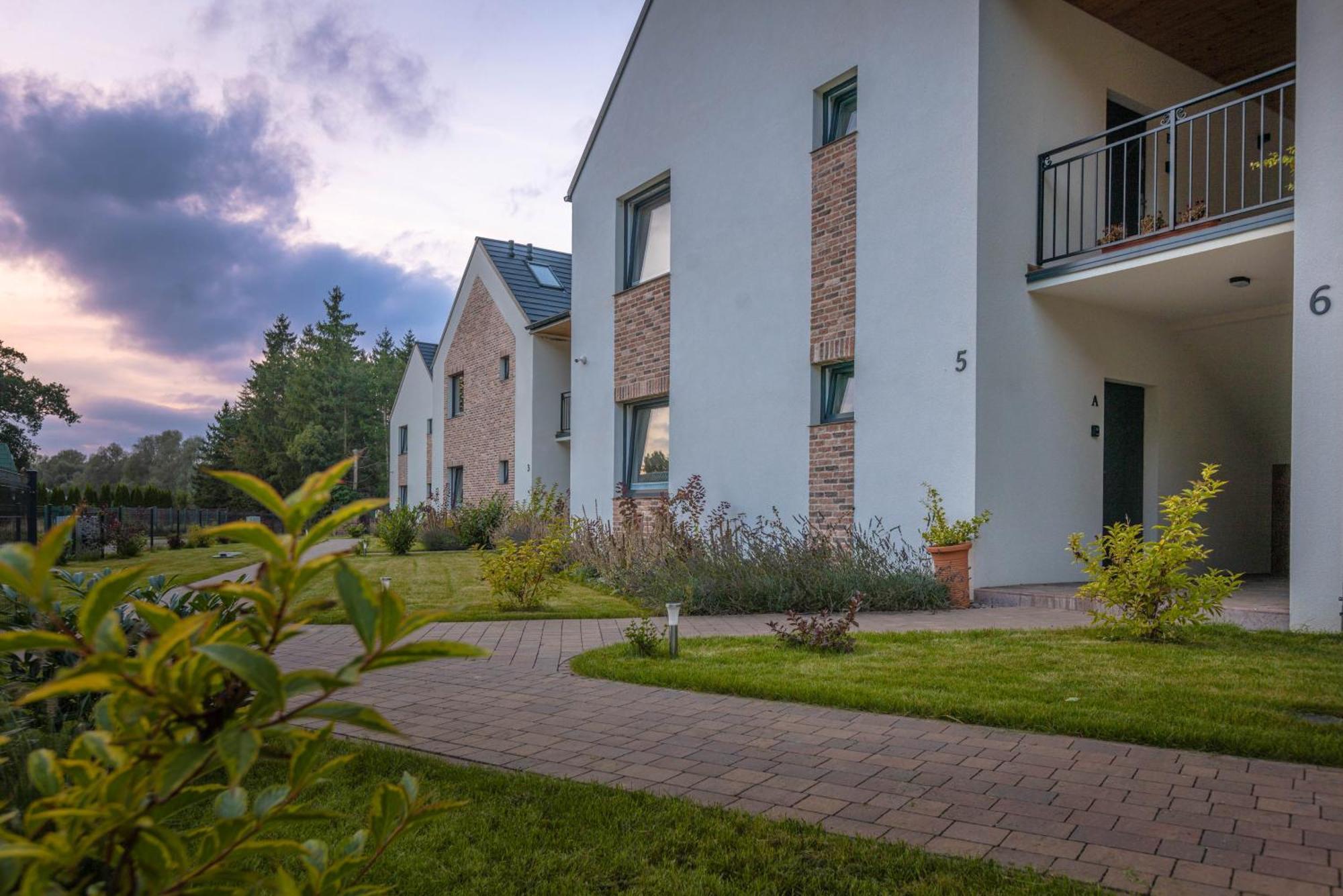 Apartamenty 7 Debow Nad Morzem Pleśna Eksteriør bilde