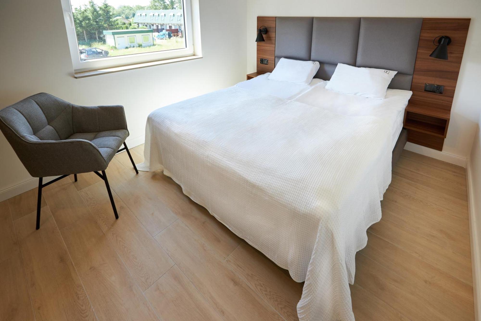 Apartamenty 7 Debow Pleśna Eksteriør bilde